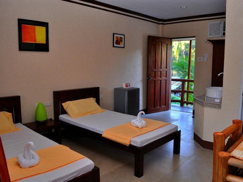 Slam'S Garden Dive Resort Logon Exterior photo