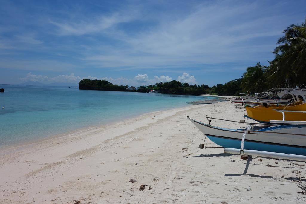 Slam'S Garden Dive Resort Logon Exterior photo