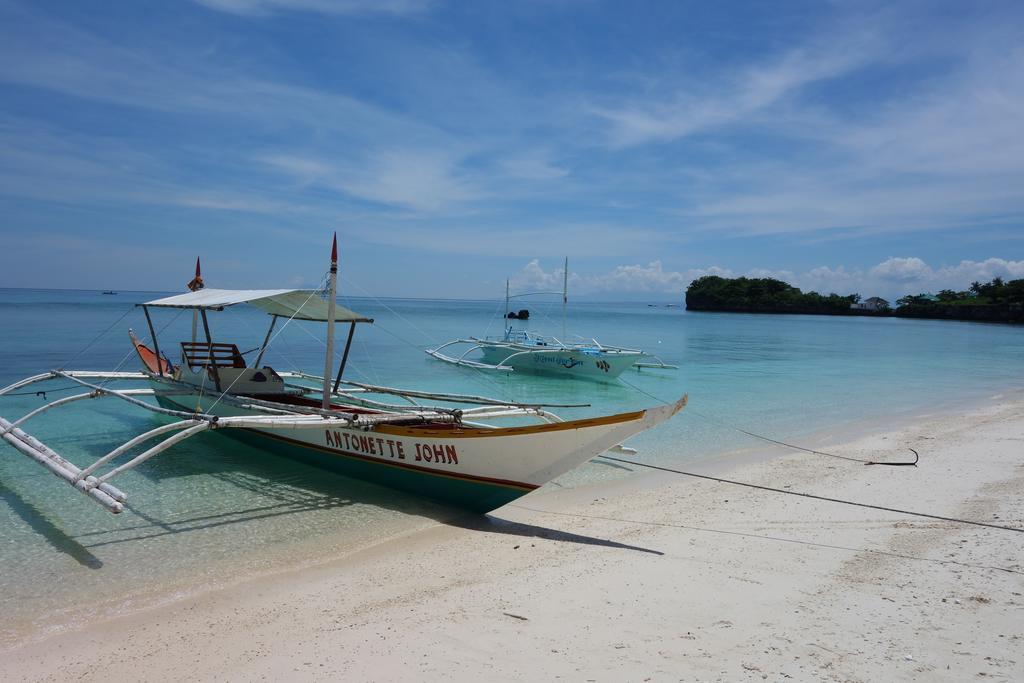 Slam'S Garden Dive Resort Logon Exterior photo