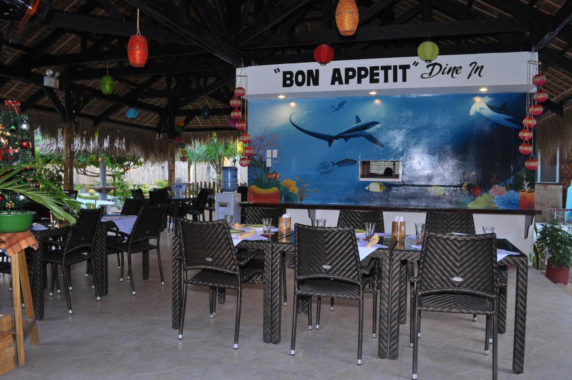 Slam'S Garden Dive Resort Logon Exterior photo